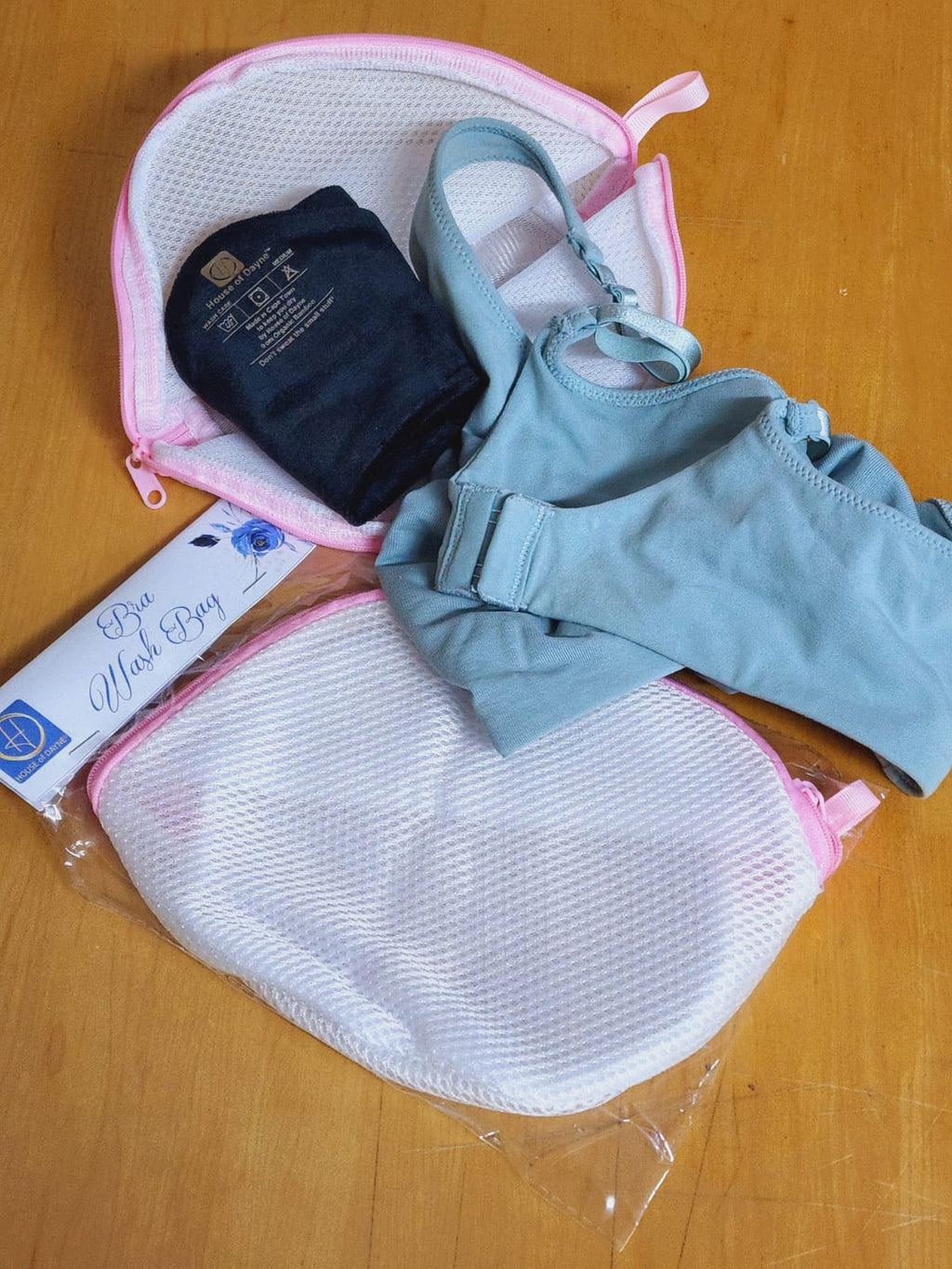 Bra Wash Bag - Protects Bras & Liners in the Wash